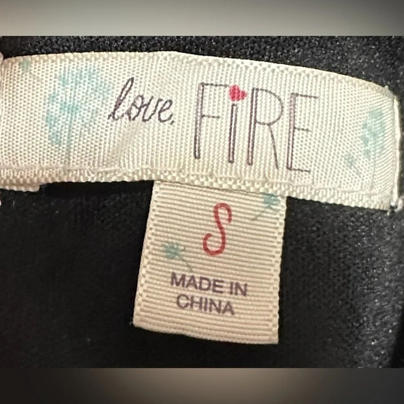 Love Fire Black Lace Dress with Keyhole Front - Picture 7 of 8